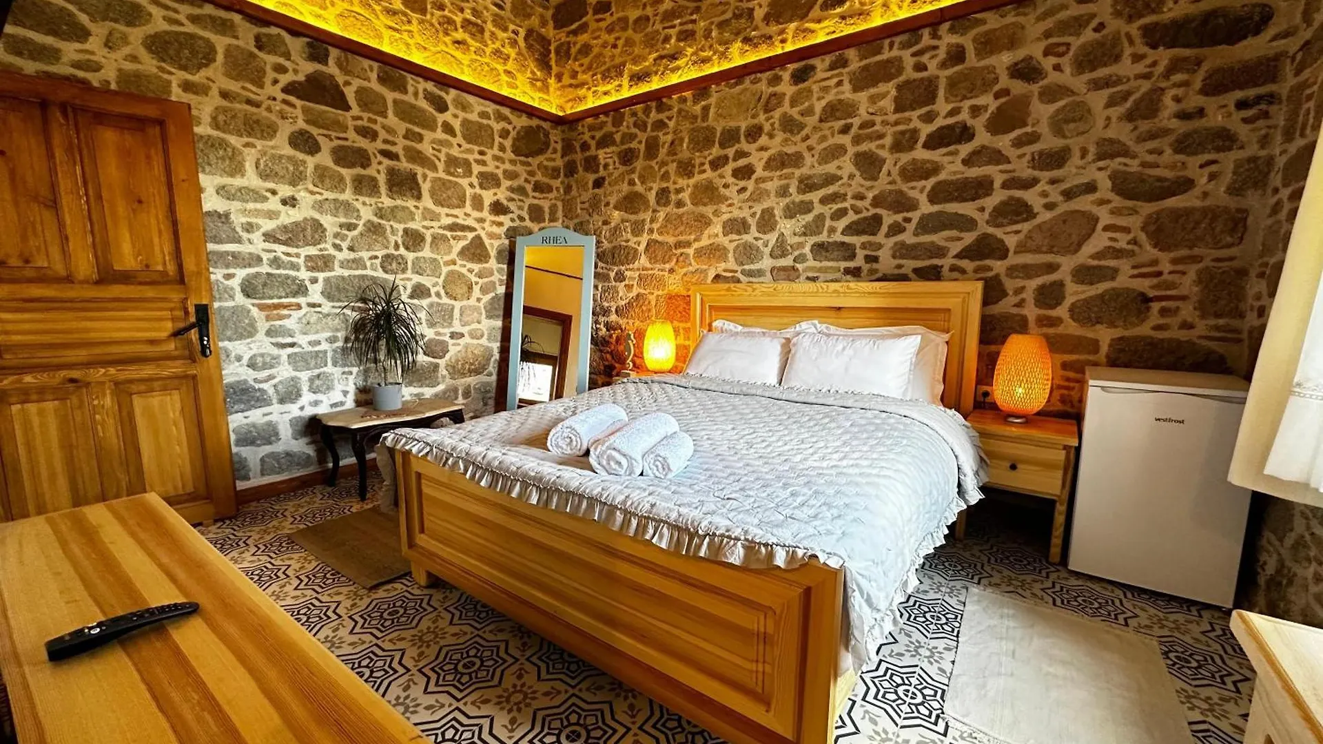 Rhea Guesthouse - Pergamon Bergama Villa
