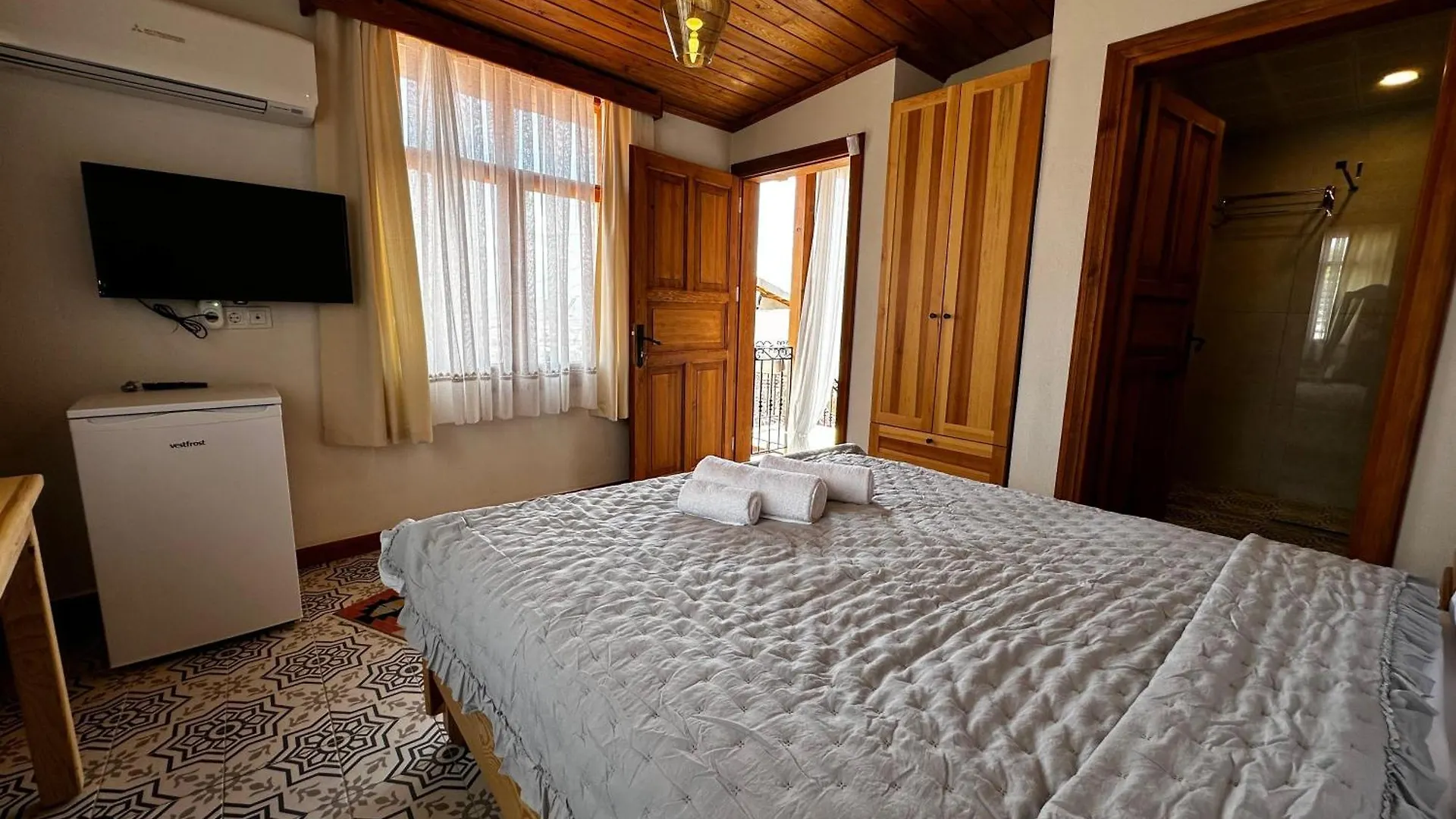 Villa Rhea Guesthouse - Pergamon Bergama